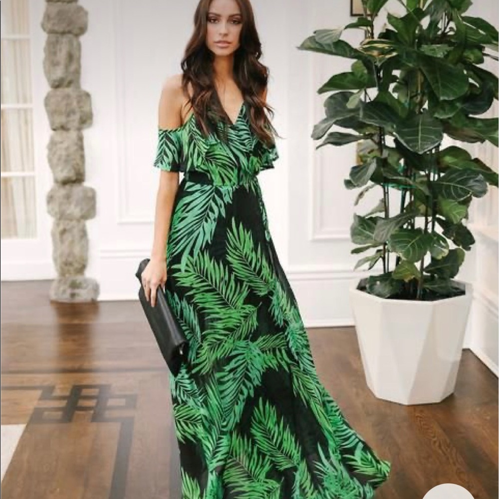 VICI maxi dress 🌴